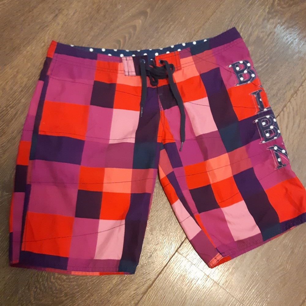 Billabong boardshorts size 3
